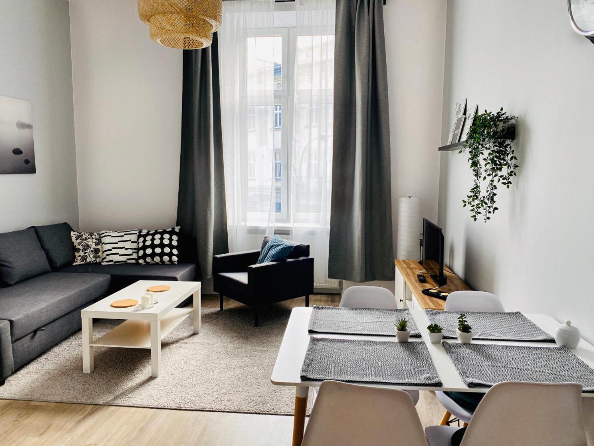 Cozy Apartment In The Heart Of Jewish District Krakow Bagian luar foto
