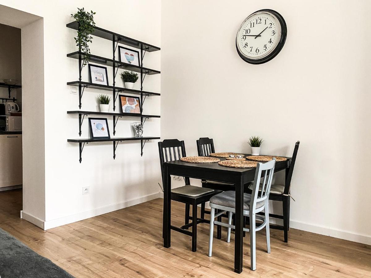 Cozy Apartment In The Heart Of Jewish District Krakow Bagian luar foto