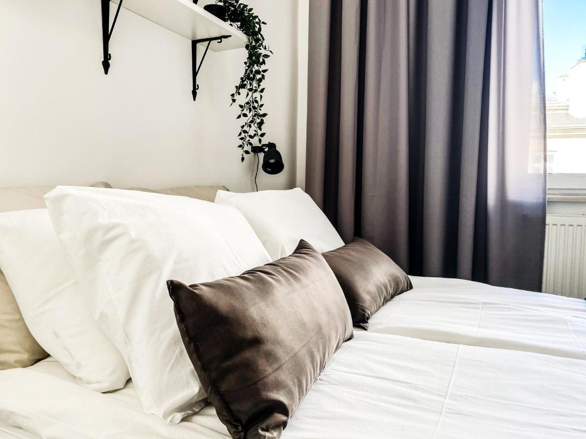 Cozy Apartment In The Heart Of Jewish District Krakow Bagian luar foto